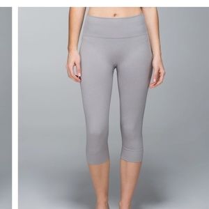 Lululemon Seamlessly Street Crop Heathered Medium Grey